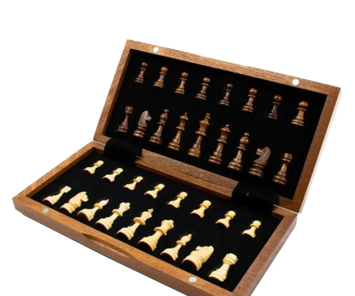 Classics Wooden Magnetic Chess Set - Image 3