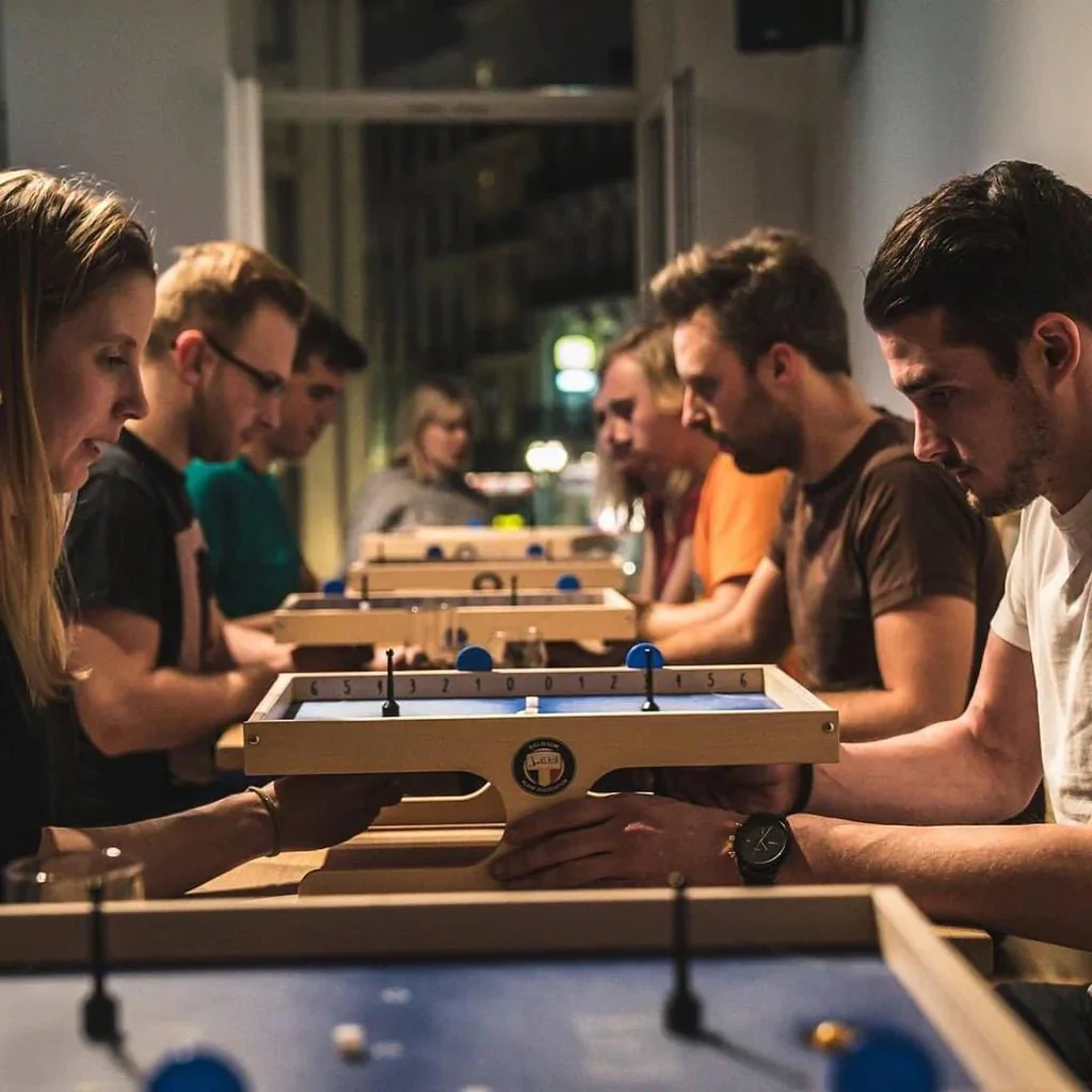 Klask - Image 7